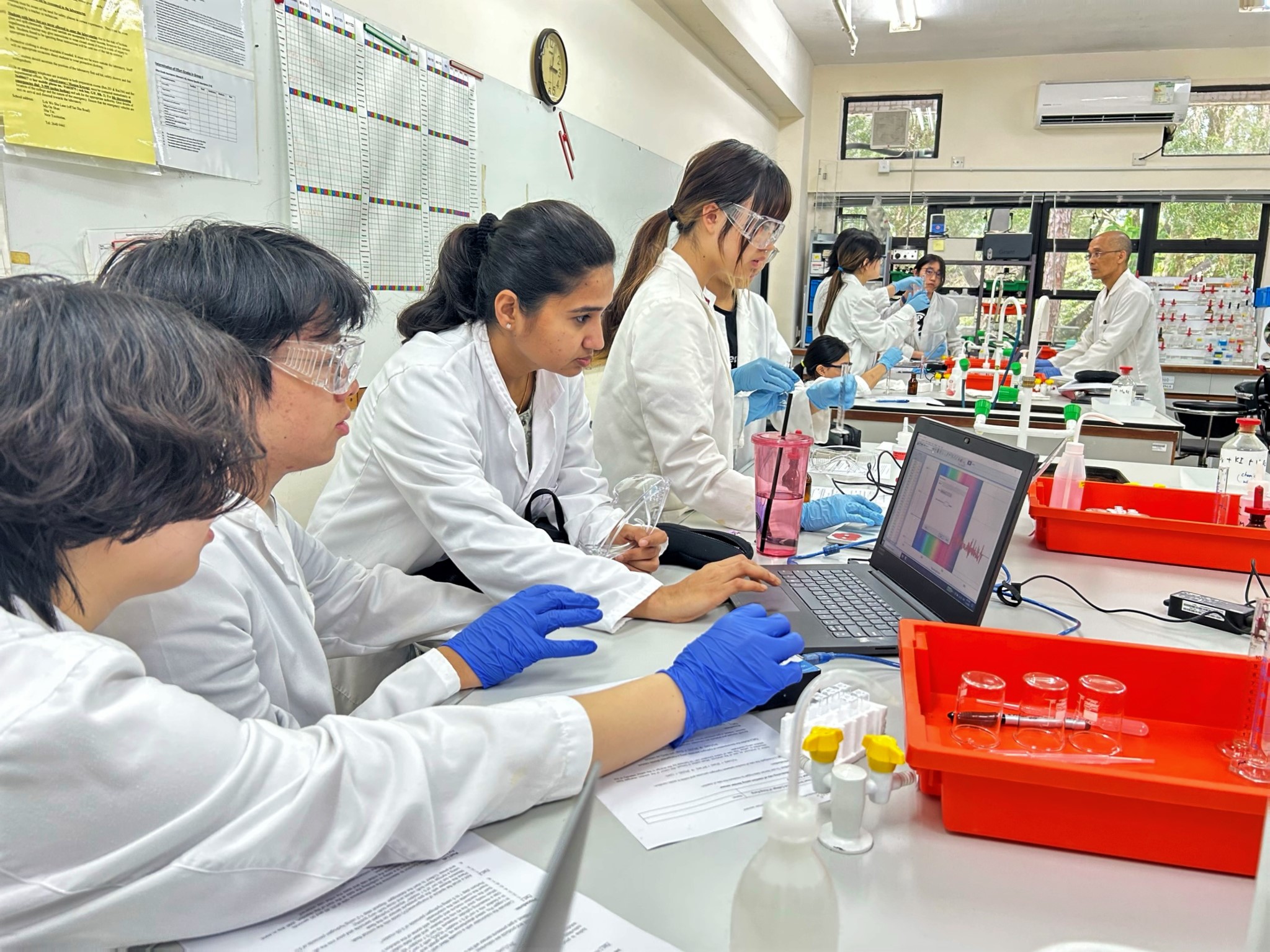 Li Po Čun UWC iz Hong Konga